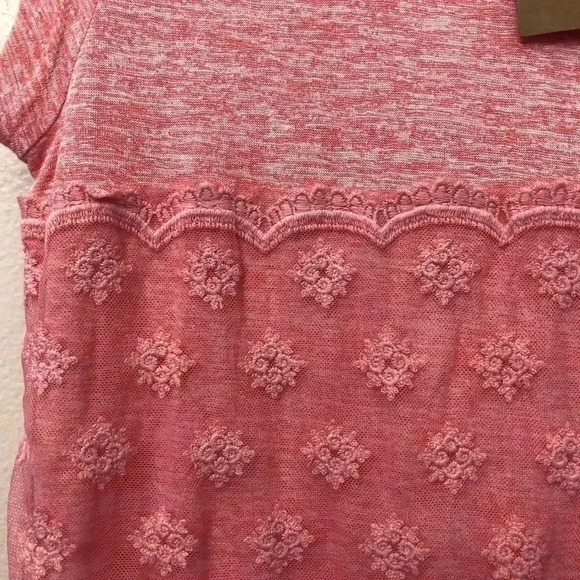 Peach Rayon top with lace‎ overlay Sz S - Picture 6 of 6